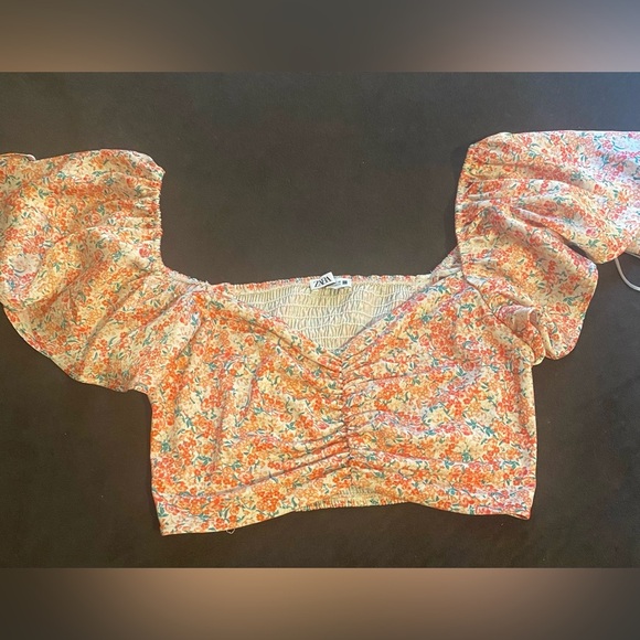 Zara Crop top - Picture 1 of 2